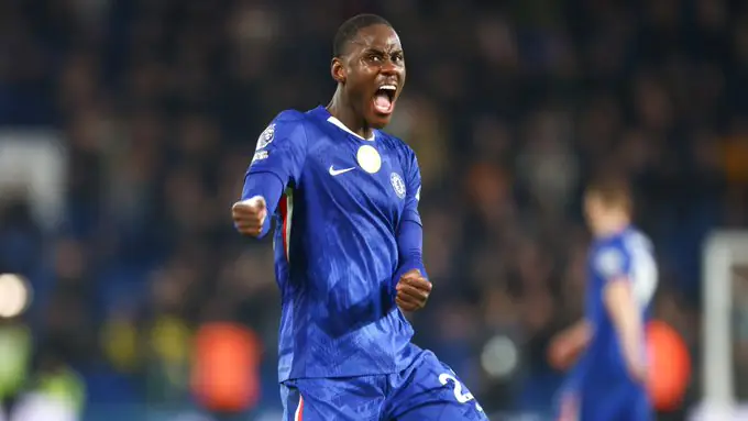 Premier League : menés 2-0 à la pause et sifflés par leurs propres supporters, les Blues l'emportent 3-2. Deuxième remontada en 72 heures après Naples.