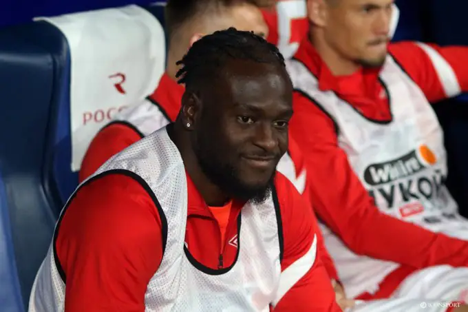 L'ancien ailier de Chelsea et du Nigeria signe à Kaisar Kyzylorda après une saison catastrophique avec Luton. Retour sur un parcours hors du commun.